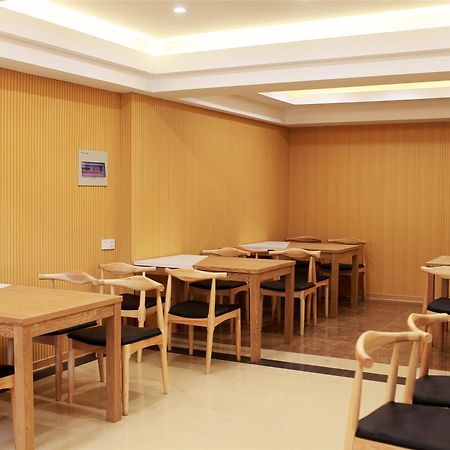 Greentree Inn Xinjiang Fukang Fukang Business Hotel Csangcsi Kültér fotó